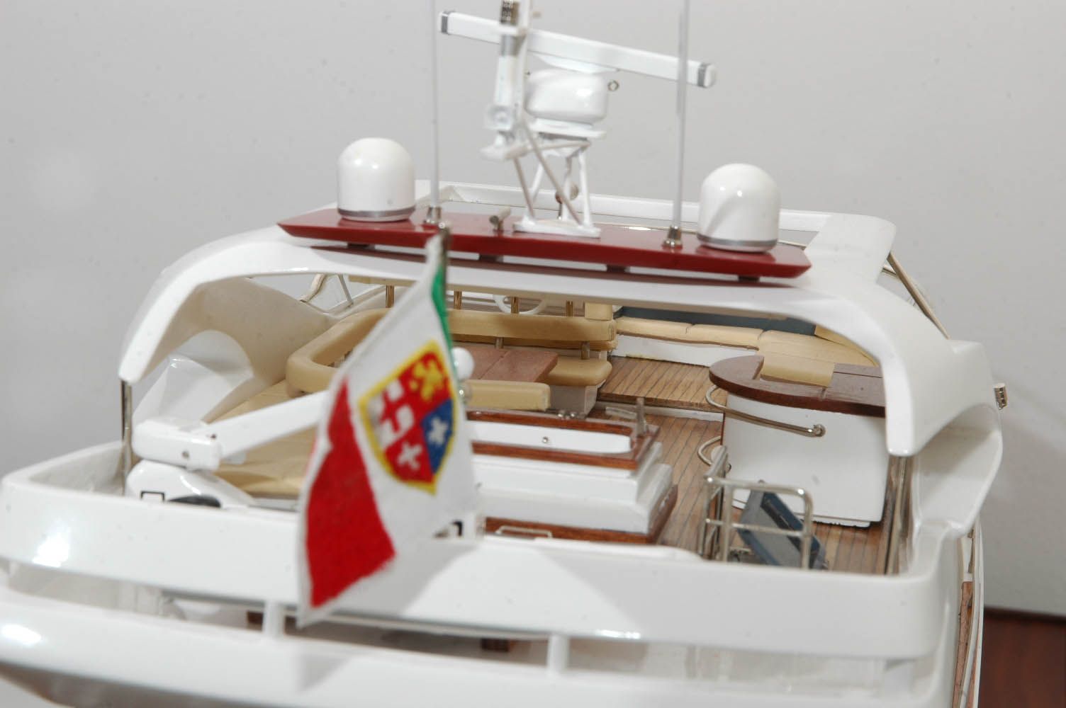 Aicon Fly 85 - Maquette de bateau