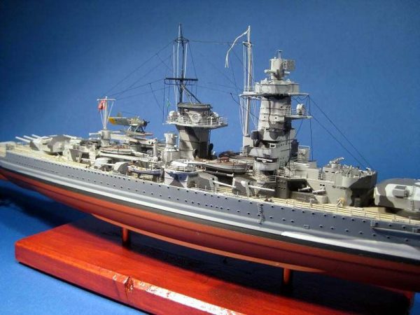 Maquette à Construire: Graf Spee (AN3600/03)